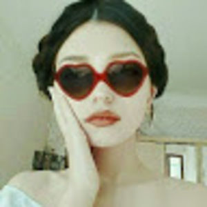 Meet your Posher, Anya